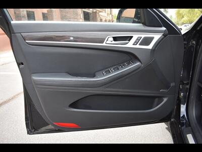 2015 Hyundai Genesis 3.8L   - Photo 18 - Mesa, AZ 85201