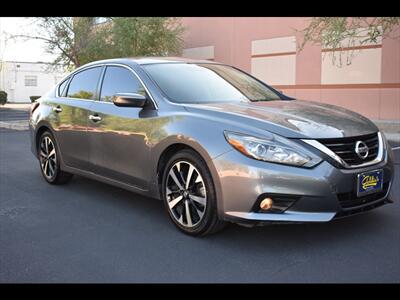 2018 Nissan Altima 2.5 SR   - Photo 2 - Mesa, AZ 85201