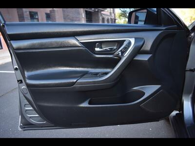 2018 Nissan Altima 2.5 SR   - Photo 17 - Mesa, AZ 85201
