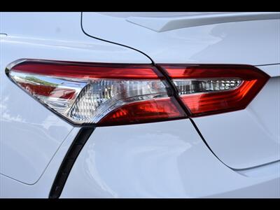 2020 Toyota Camry SE   - Photo 46 - Mesa, AZ 85201