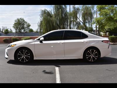 2020 Toyota Camry SE   - Photo 4 - Mesa, AZ 85201
