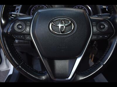 2020 Toyota Camry SE   - Photo 13 - Mesa, AZ 85201