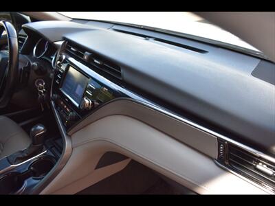 2020 Toyota Camry SE   - Photo 35 - Mesa, AZ 85201