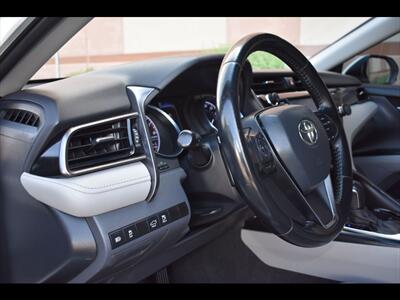 2020 Toyota Camry SE   - Photo 14 - Mesa, AZ 85201