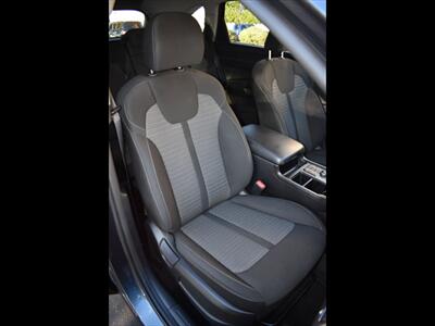 2022 Kia Sorento LX - Photo 36 - Mesa, AZ 85201