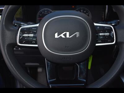 2022 Kia Sorento LX - Photo 11 - Mesa, AZ 85201