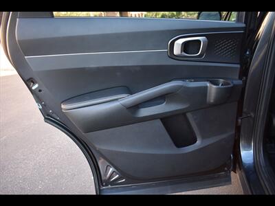 2022 Kia Sorento LX - Photo 21 - Mesa, AZ 85201