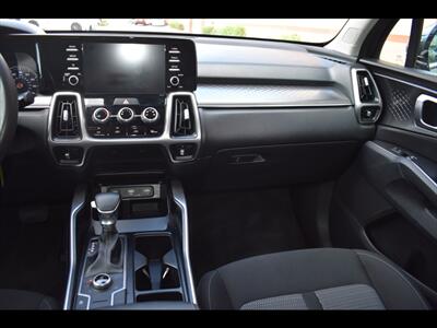 2022 Kia Sorento LX - Photo 32 - Mesa, AZ 85201