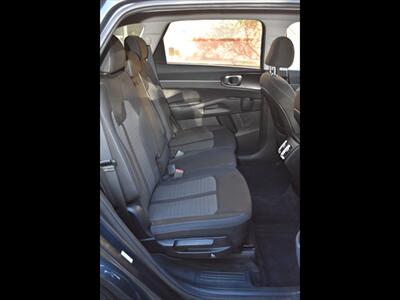 2022 Kia Sorento LX - Photo 27 - Mesa, AZ 85201