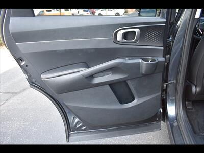 2022 Kia Sorento LX - Photo 19 - Mesa, AZ 85201