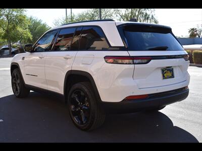 2022 Jeep Grand Cherokee Altitude   - Photo 5 - Mesa, AZ 85201