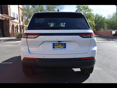 2022 Jeep Grand Cherokee Altitude   - Photo 9 - Mesa, AZ 85201