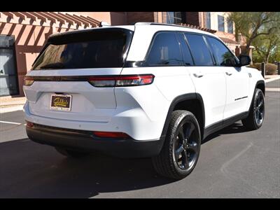 2022 Jeep Grand Cherokee Altitude   - Photo 6 - Mesa, AZ 85201