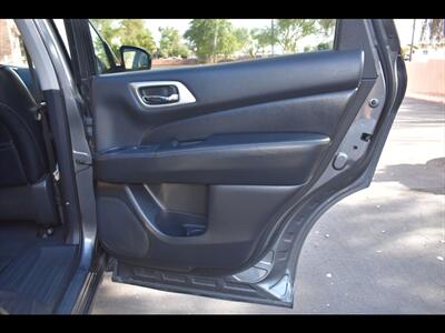 2015 Nissan Pathfinder Platinum V6 - Photo 30 - Mesa, AZ 85201
