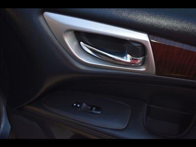 2015 Nissan Pathfinder Platinum V6 - Photo 39 - Mesa, AZ 85201