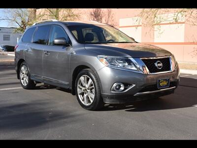 2015 Nissan Pathfinder Platinum V6 - Photo 2 - Mesa, AZ 85201