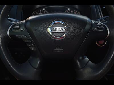 2015 Nissan Pathfinder Platinum V6 - Photo 14 - Mesa, AZ 85201