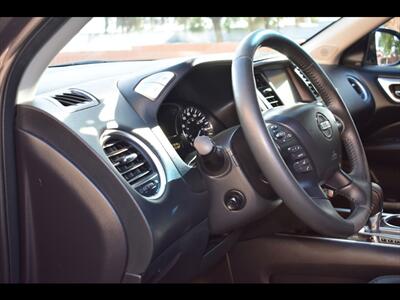 2015 Nissan Pathfinder Platinum V6 - Photo 15 - Mesa, AZ 85201