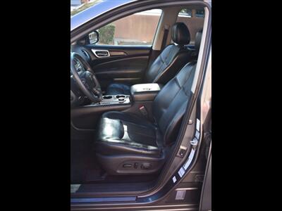 2015 Nissan Pathfinder Platinum V6 - Photo 16 - Mesa, AZ 85201
