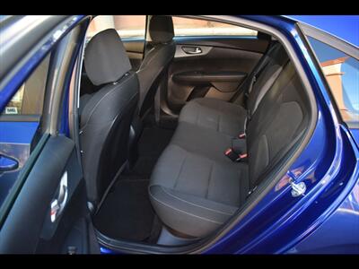 2021 Kia Forte LXS - Photo 19 - Mesa, AZ 85201