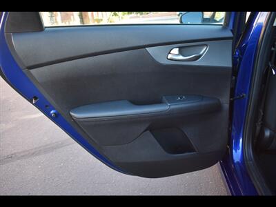 2021 Kia Forte LXS - Photo 21 - Mesa, AZ 85201