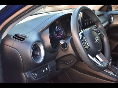 2021 Kia Forte LXS - Photo 14 - Mesa, AZ 85201