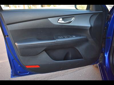 2021 Kia Forte LXS - Photo 17 - Mesa, AZ 85201