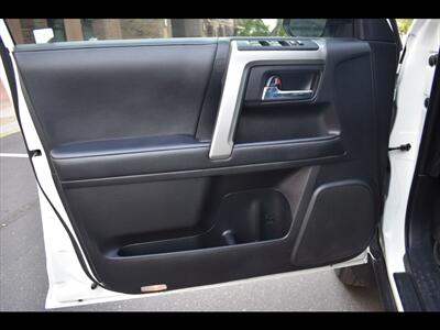 2023 Toyota 4Runner SR5   - Photo 18 - Mesa, AZ 85201