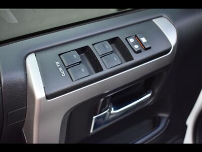 2023 Toyota 4Runner SR5   - Photo 19 - Mesa, AZ 85201