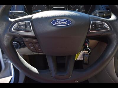 2018 Ford Focus SE - Photo 13 - Mesa, AZ 85201
