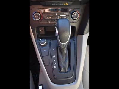 2018 Ford Focus SE - Photo 12 - Mesa, AZ 85201