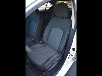 2018 Nissan Versa SV   - Photo 16 - Mesa, AZ 85201