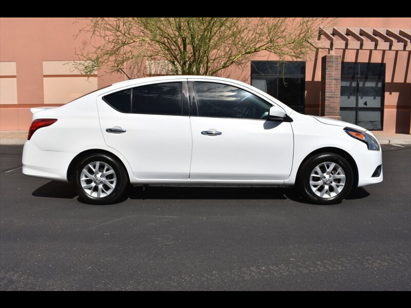 2018 Nissan Versa SV - Photo 1 - Mesa, AZ 85201