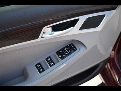 2015 Hyundai Genesis 3.8L - Photo 18 - Mesa, AZ 85201