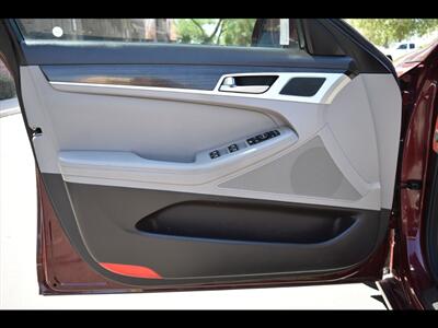 2015 Hyundai Genesis 3.8L - Photo 17 - Mesa, AZ 85201