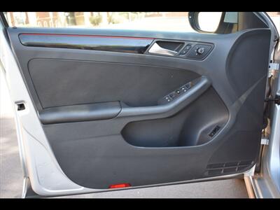 2016 Volkswagen Jetta 2.0T GLI SE   - Photo 16 - Mesa, AZ 85201