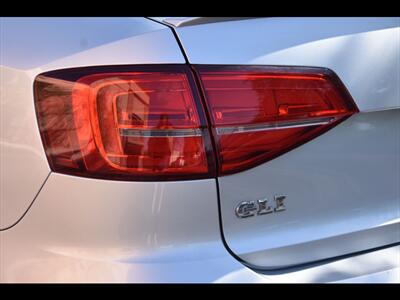 2016 Volkswagen Jetta 2.0T GLI SE   - Photo 48 - Mesa, AZ 85201