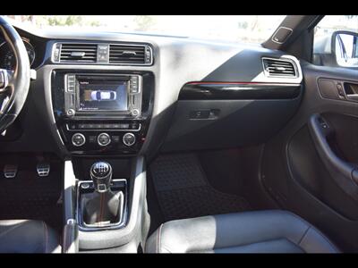 2016 Volkswagen Jetta 2.0T GLI SE   - Photo 29 - Mesa, AZ 85201