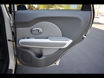 2017 Kia Soul EV +   - Photo 28 - Mesa, AZ 85201