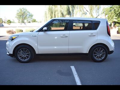 2017 Kia Soul EV +   - Photo 5 - Mesa, AZ 85201