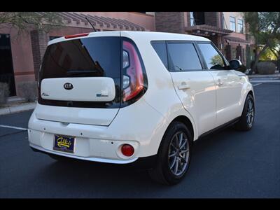 2017 Kia Soul EV +   - Photo 8 - Mesa, AZ 85201
