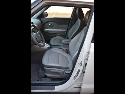 2017 Kia Soul EV +   - Photo 16 - Mesa, AZ 85201