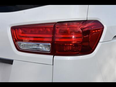 2018 Kia Sedona SXL - Photo 53 - Mesa, AZ 85201