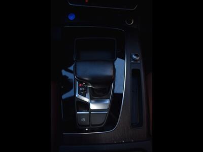 2022 Audi Q5 quattro S line Premium 45 - Photo 13 - Mesa, AZ 85201