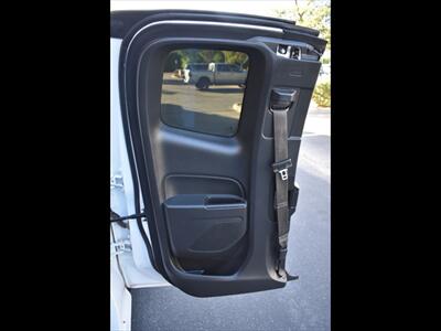 2022 Chevrolet Colorado LT   - Photo 18 - Mesa, AZ 85201