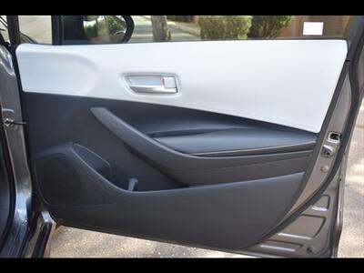 2021 Toyota Corolla Hatchback SE - Photo 33 - Mesa, AZ 85201