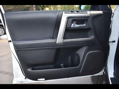 2022 Toyota 4Runner SR5 Premium   - Photo 18 - Mesa, AZ 85201