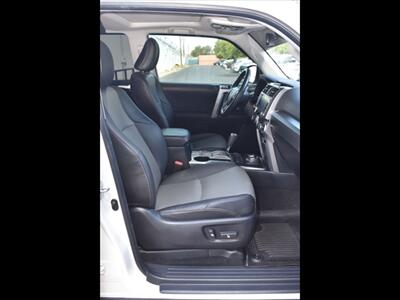 2022 Toyota 4Runner SR5 Premium   - Photo 38 - Mesa, AZ 85201