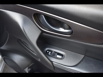 2019 Nissan Rogue Sport S   - Photo 33 - Mesa, AZ 85201