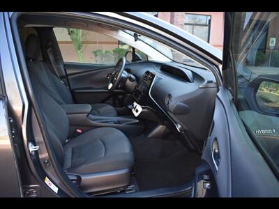 2017 Toyota Prius Two   - Photo 30 - Mesa, AZ 85201
